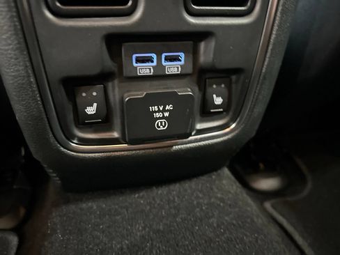Used 2019 Dodge Durango Citadel w/ Technology Group AWD/4WD image 22