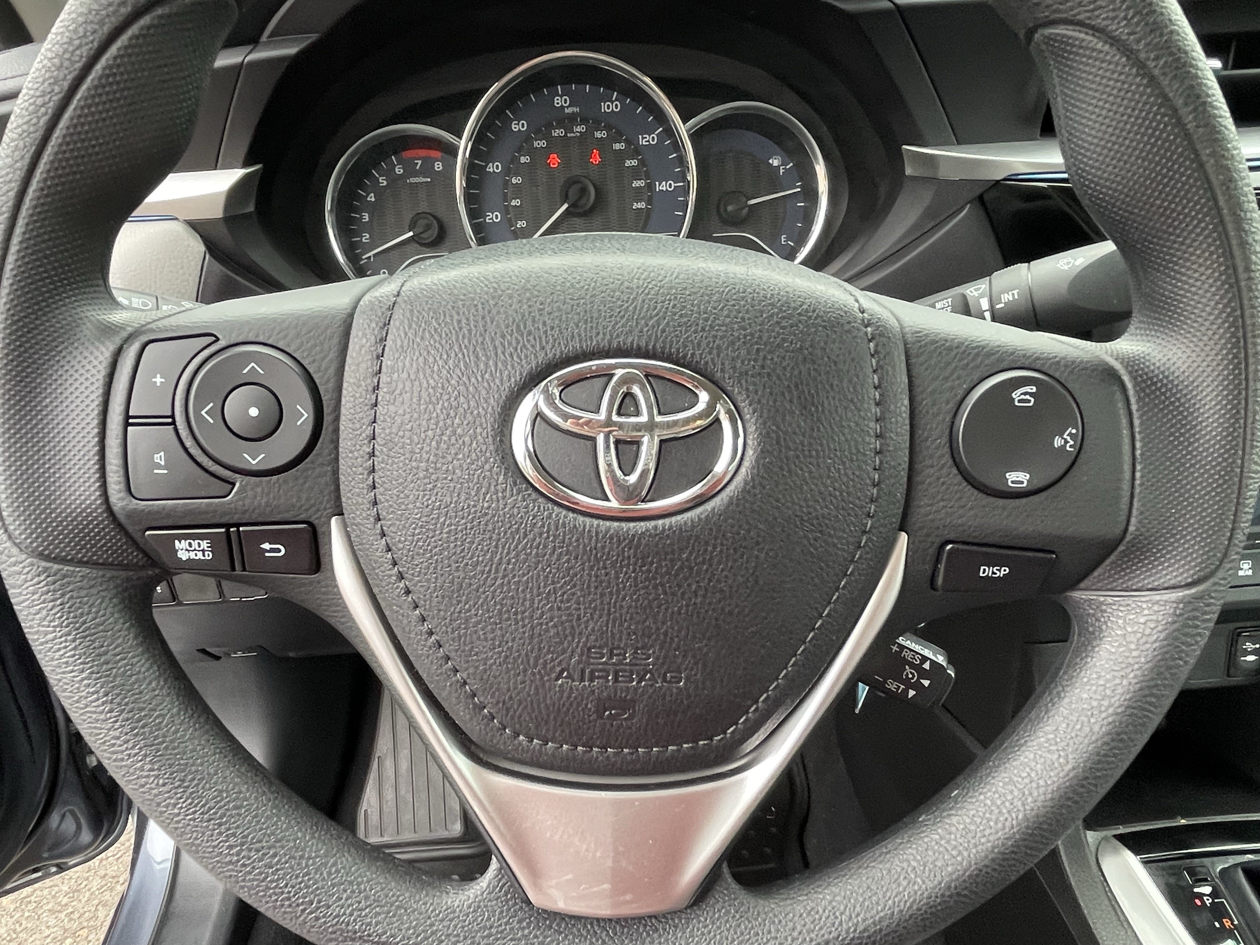 Used 2015 Toyota Corolla LE FWD image 19