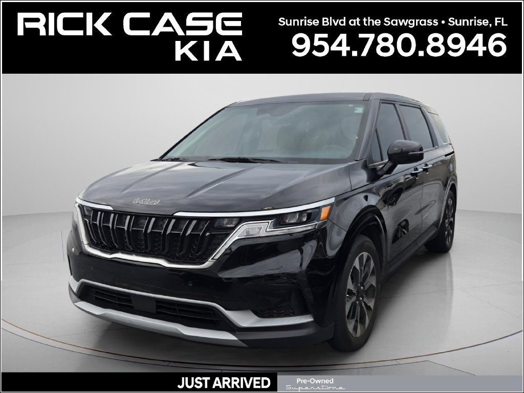 Used 2024 Kia Carnival EX FWD image 1