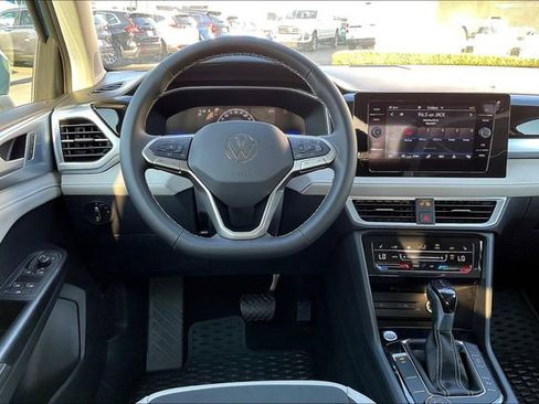 New 2025 Volkswagen Taos SE image 17