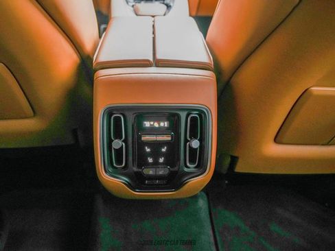 Used 2021 Aston Martin DBX image 36