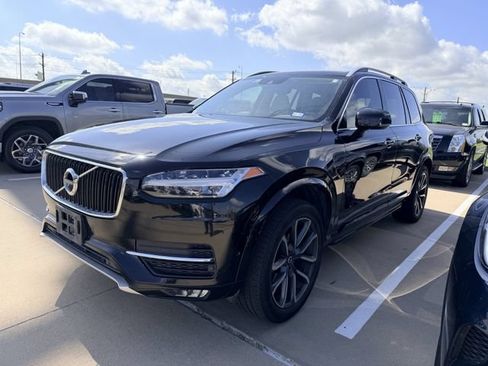 Used 2018 Volvo XC90 T5 Momentum w/ Convenience Package AWD/4WD image 2