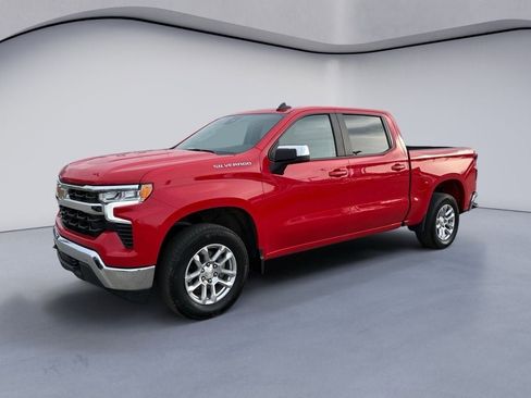 Used 2024 Chevrolet Silverado 1500 LT image 1