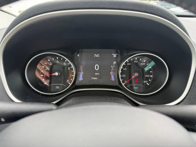Used 2017 Jeep Compass Limited w/ Navigation Group AWD/4WD image 28