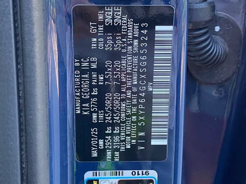 Used 2025 Kia Telluride S FWD image 34