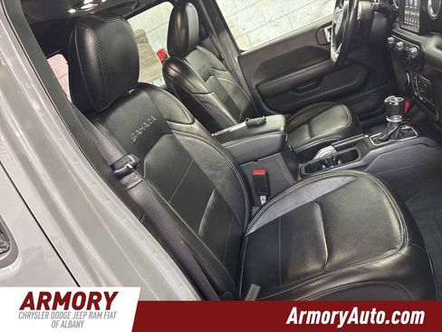 Used 2022 Jeep Wrangler Unlimited Sahara w/ Cold Weather Group image 41