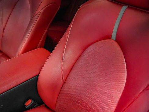 Used 2018 Toyota Camry XSE FWD image 26