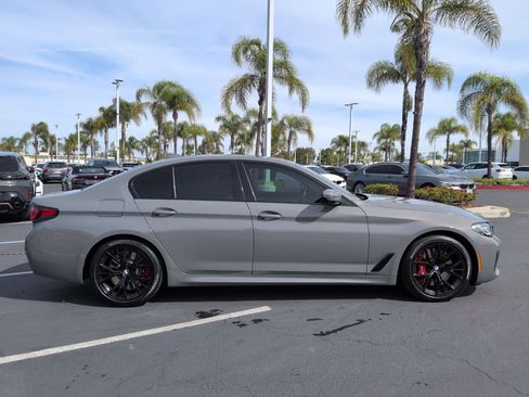 Used 2021 BMW 540i xDrive w/ M Sport Package image 11