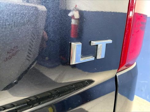 Used 2023 Chevrolet Silverado 1500 LT AWD/4WD image 28