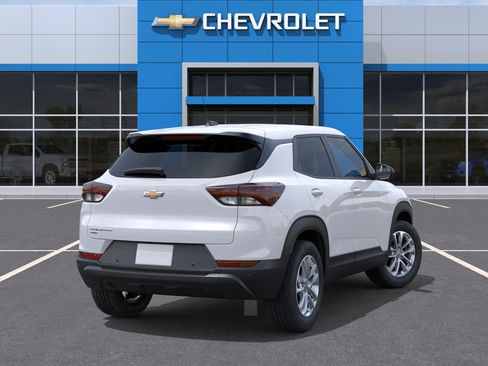 New 2026 Chevrolet TrailBlazer LS w/ LS Convenience Package AWD/4WD image 4