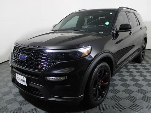 Certified 2024 Ford Explorer ST w/ Equipment Group 401A image 4