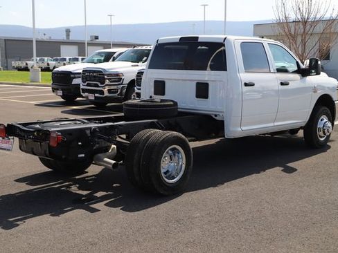 New 2026 RAM 3500 Tradesman w/ Chrome Appearance Group A AWD/4WD image 5
