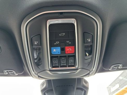 New 2026 Jeep Cherokee Overland AWD/4WD image 34