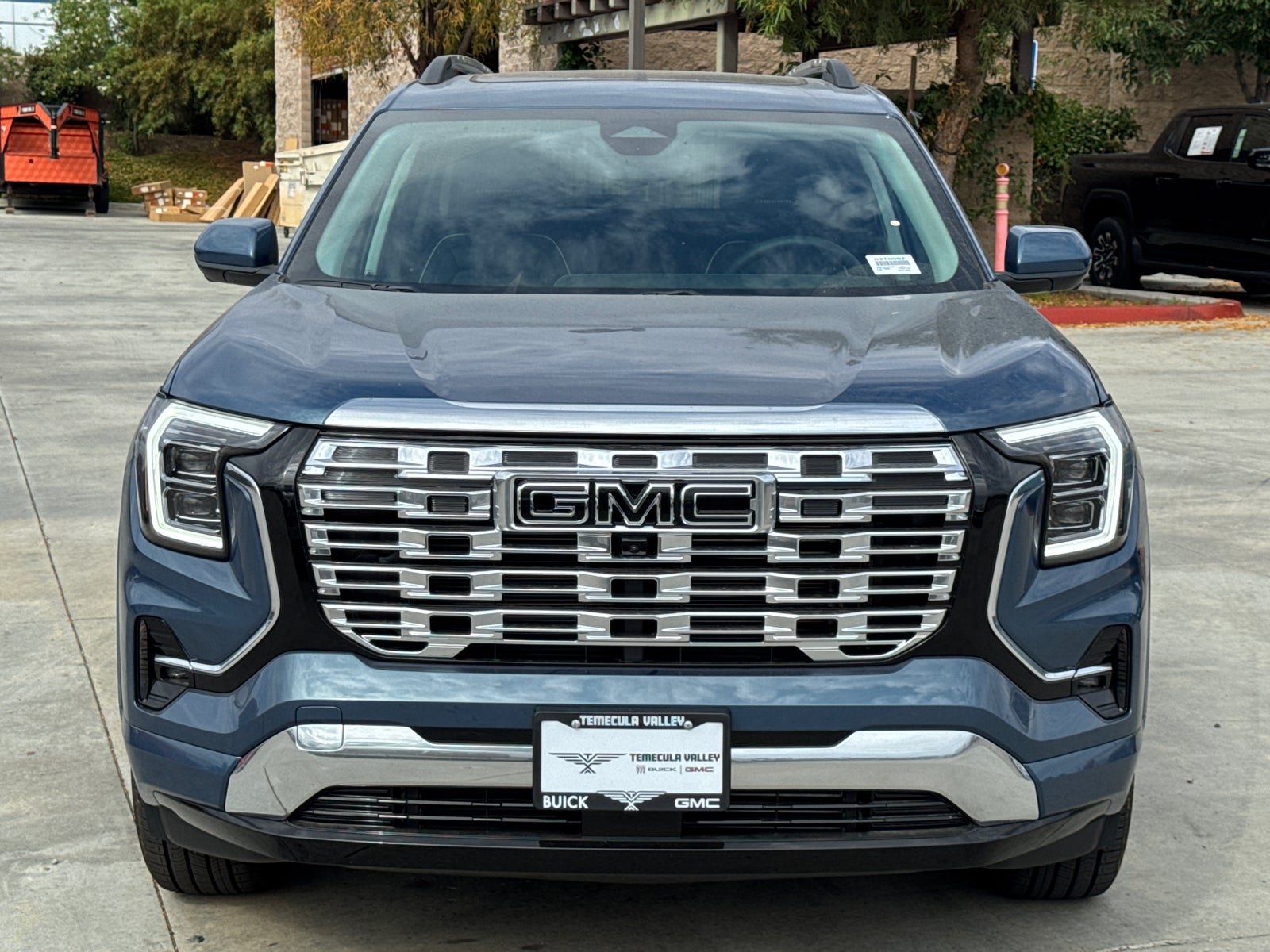 New 2027 GMC Terrain Denali w/ LPO, Black Badging Package AWD/4WD image 5