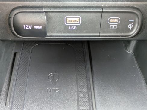 Certified 2025 Kia Telluride SX Prestige AWD/4WD image 28