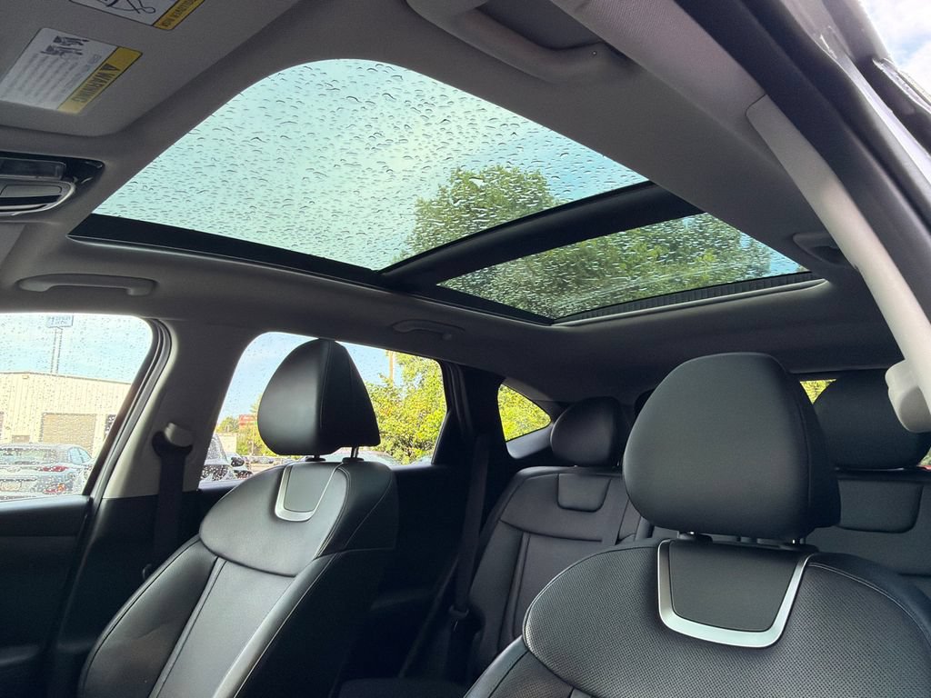 New 2025 Hyundai Tucson Limited AWD/4WD image 32