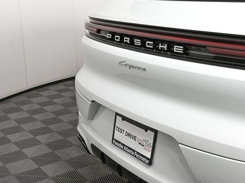 Certified 2026 Porsche Cayenne AWD/4WD image 34