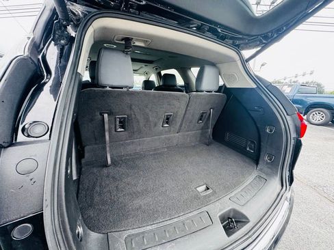 Used 2021 Buick Enclave Essence image 22