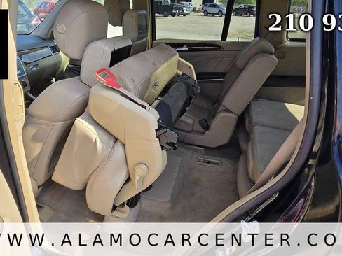 Used 2014 Mercedes-Benz GL 450 4MATIC w/ Lighting Package image 35
