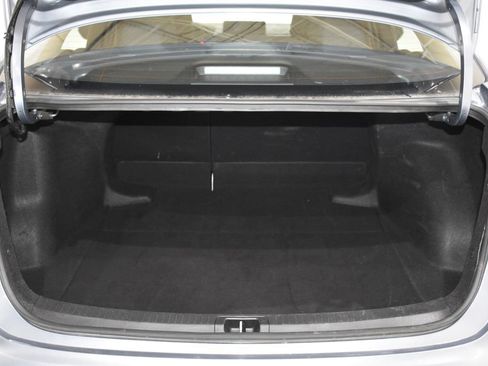 Used 2024 Toyota Corolla LE image 29