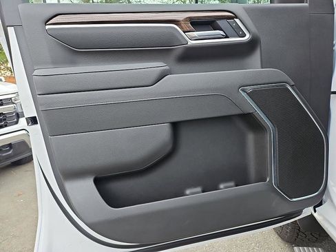 New 2026 Chevrolet Silverado 2500 LT w/ Texas Edition image 13