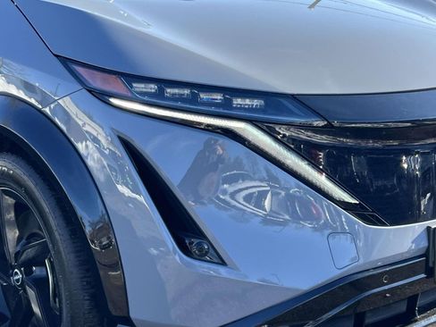 Used 2024 Nissan Ariya AWD image 7