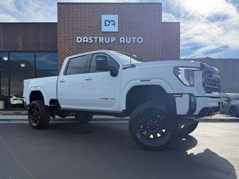 Used 2024 GMC Sierra 2500 AT4 w/ AT4 Premium Plus Package image 5