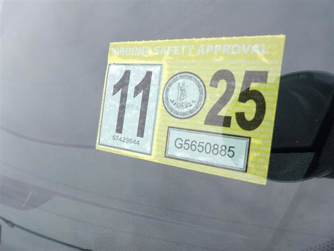 Used 2017 Ford Focus ST image 24