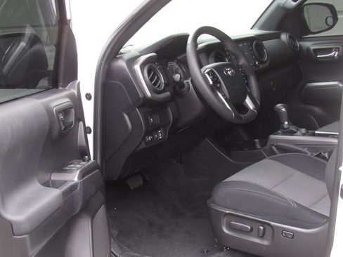 Certified 2023 Toyota Tacoma TRD Sport AWD/4WD image 13