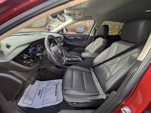 Used 2023 Buick Envision Essence image 24