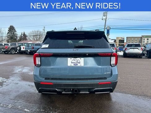 New 2026 Ford Explorer ST-Line w/ ST-Line Street Pack image 5