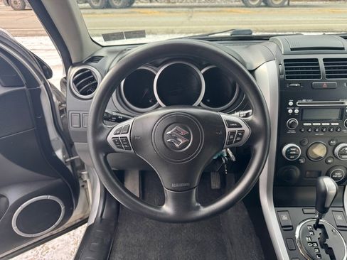 Used 2010 Suzuki Grand Vitara Premium image 6