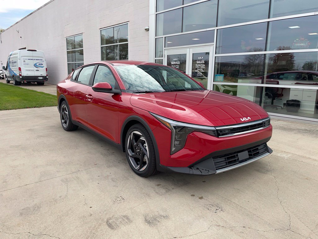 New 2026 Kia K4 EX FWD image 1