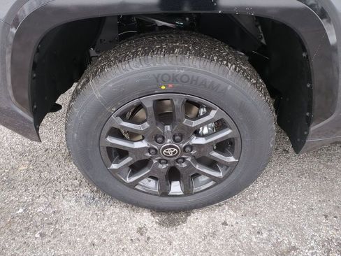 New 2026 Toyota Tundra Platinum AWD/4WD image 25