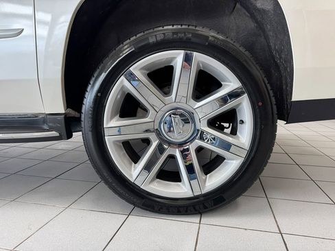 Used 2015 Cadillac Escalade ESV Premium AWD/4WD image 73