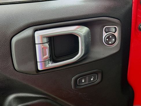 Used 2025 Jeep Wrangler Unlimited Sport S 4xe AWD/4WD image 19