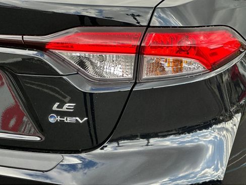 Used 2026 Toyota Corolla LE image 23