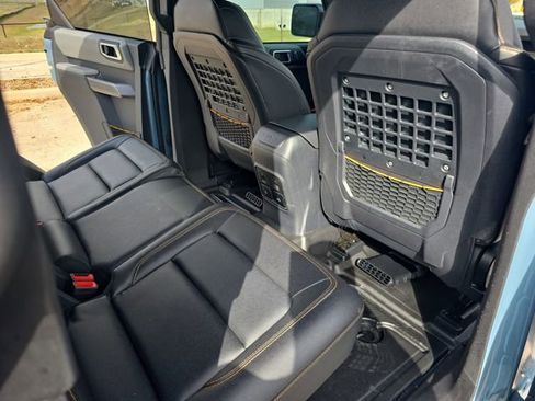 Used 2023 Ford Bronco Badlands image 11