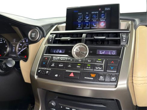 Used 2017 Lexus NX 200t FWD image 31