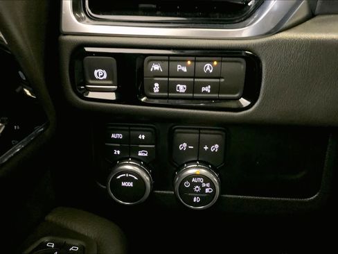 Used 2026 GMC Yukon Denali image 34