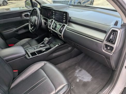 Used 2021 Kia Sorento S w/ Panoramic Sunroof Package FWD image 14