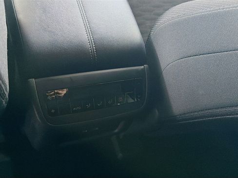 Used 2025 Nissan Pathfinder SV FWD image 26