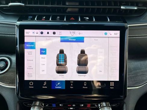 Used 2023 Jeep Grand Cherokee Overland w/ Luxury Tech Group IV image 40