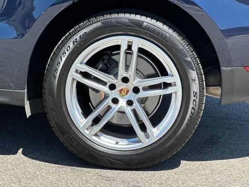 Used 2019 Porsche Macan AWD/4WD image 44