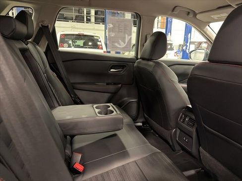 Used 2025 Nissan Rogue SV w/ Rock Creek Premium Package image 36