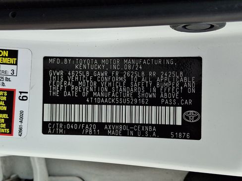 Used 2025 Toyota Camry LE FWD image 26