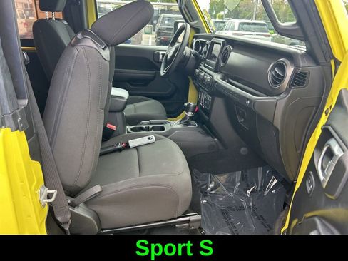 Certified 2023 Jeep Wrangler Sport AWD/4WD image 25