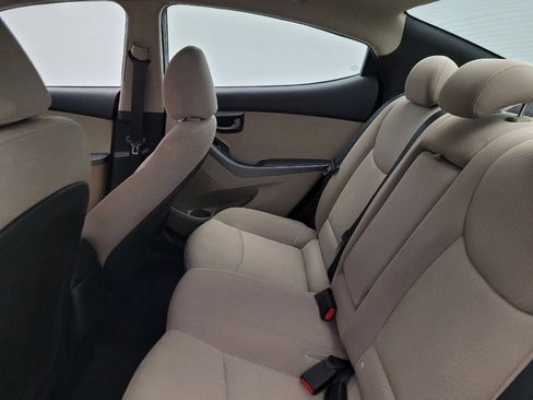 Used 2016 Hyundai Elantra SE FWD image 18