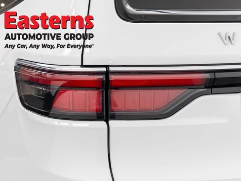 Used 2024 Jeep Wagoneer Series II image 59