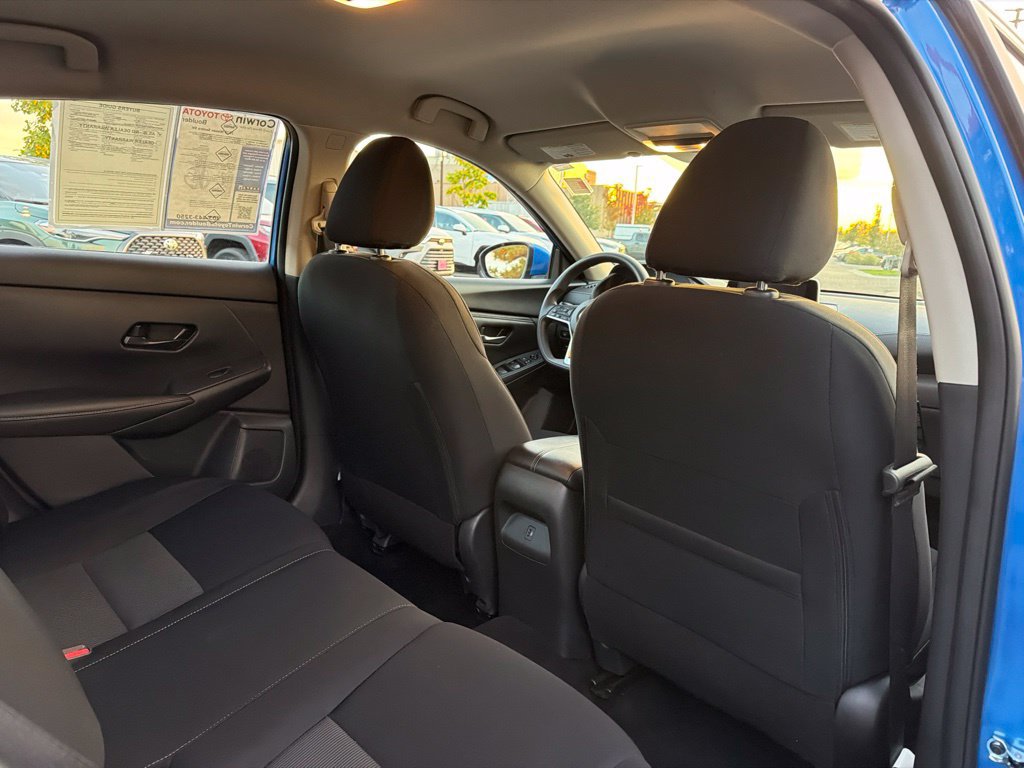 Used 2025 Nissan Sentra SV FWD image 16